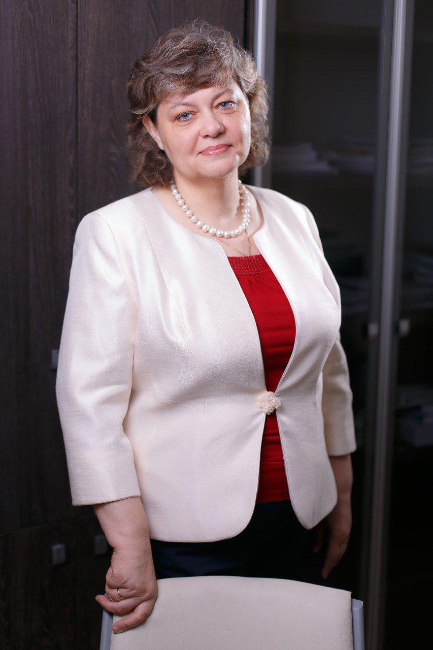 Елена Анохова